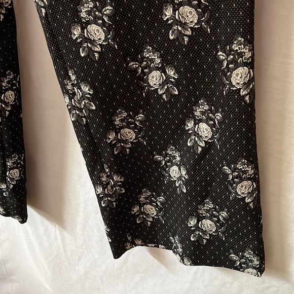 NWT I’m Isola Marras Black and White Rose Print Trousers.  Size EU 46 - Picture 3 of 12